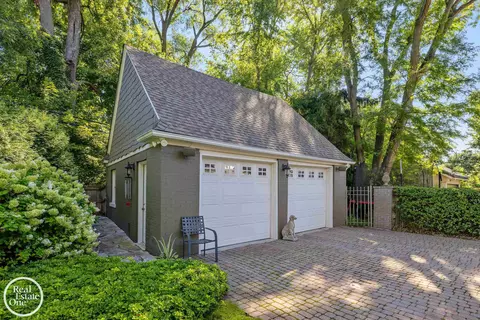 1012 Kensington, Grosse Pointe Park, MI 48230 photo 76