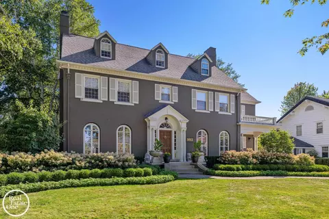 1012 Kensington, Grosse Pointe Park, MI 48230 photo 4