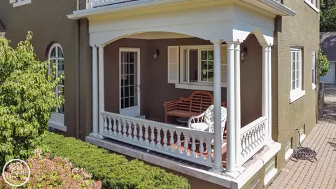 1012 Kensington, Grosse Pointe Park, MI 48230 photo 91
