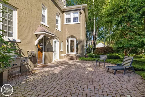 1012 Kensington, Grosse Pointe Park, MI 48230 photo 69