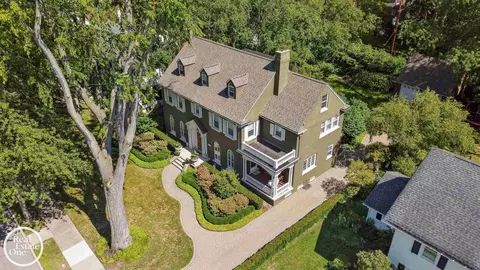 1012 Kensington, Grosse Pointe Park, MI 48230 photo 88