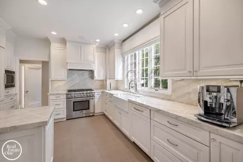 1012 Kensington, Grosse Pointe Park, MI 48230 photo 25