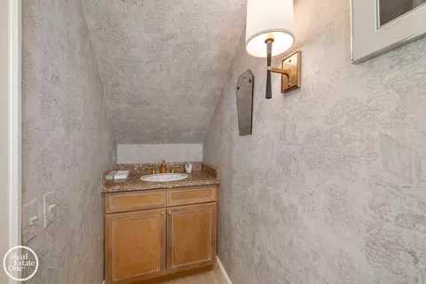 1012 Kensington, Grosse Pointe Park, MI 48230 photo 37