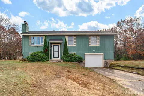 60 S Blue Lk, Gwinn, MI 49841