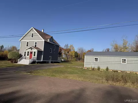 Exterior - 19742 Sing Sing, Hancock, MI 49930 photo 3 of 4