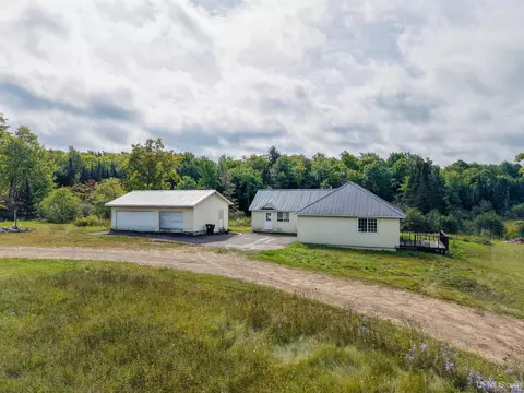 Exterior - 5343 E M94, Munising, MI 49862 photo 3 of 5