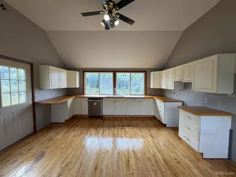 Kitchen - 5343 E M94, Munising, MI 49862 photo 1 of 1