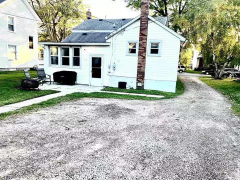 Exterior - 421 E 3rd, Monroe, MI 48161 photo 5 of 7