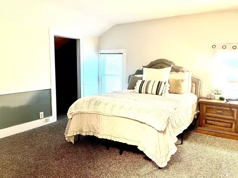 Bedroom - 421 E 3rd, Monroe, MI 48161 photo 3 of 4