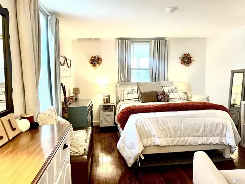 Bedroom - 421 E 3rd, Monroe, MI 48161 photo 2 of 4