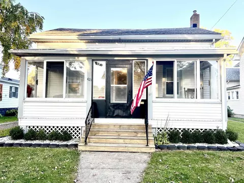 Exterior - 421 E 3rd, Monroe, MI 48161 photo 2 of 7