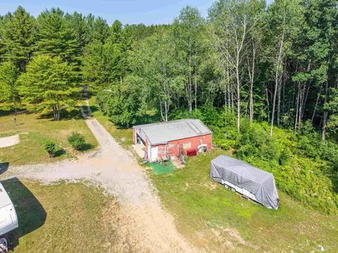 3850 N Clarwin, Gladwin, MI 48624 photo 2