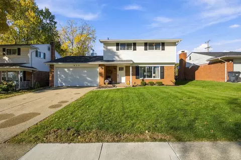 676 Ashburnham, Auburn Hills, MI 48326