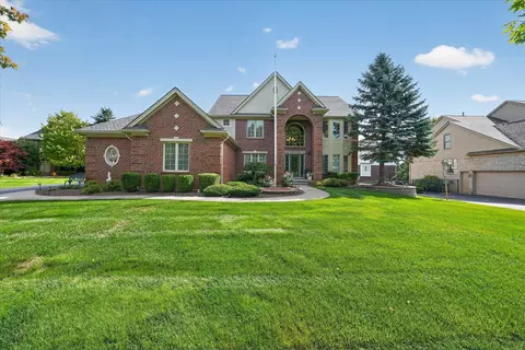 4487 Boxwood, Rochester, MI 48306