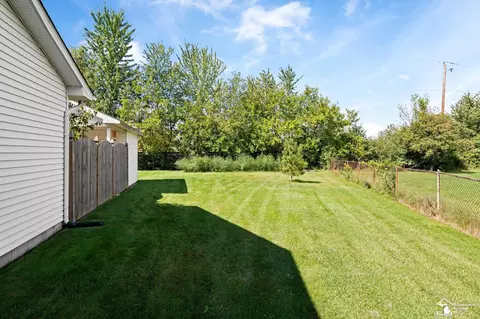 Exterior - 1341 John L, Monroe, MI 48162 photo 4 of 6