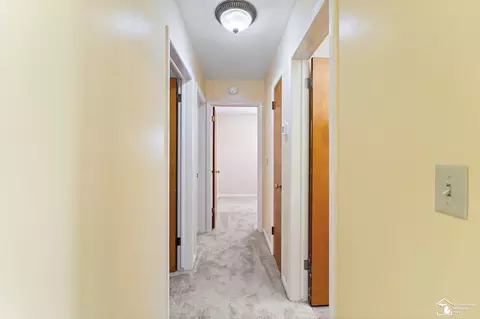 Entry Way - 1341 John L, Monroe, MI 48162 photo 2 of 2