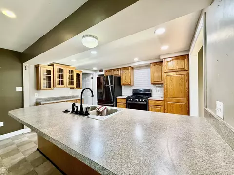 Kitchen - 52601 Base, New Baltimore, MI 48047 photo 1 of 11
