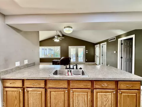 Kitchen - 52601 Base, New Baltimore, MI 48047 photo 4 of 11