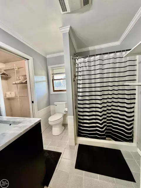 Bath - 52601 Base, New Baltimore, MI 48047 photo 2 of 4