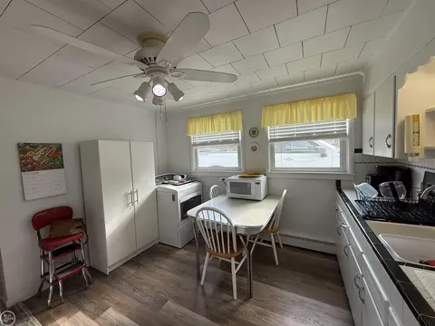 Kitchen - 52601 Base, New Baltimore, MI 48047 photo 9 of 11