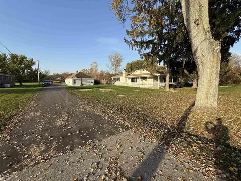 Exterior - 52601 Base, New Baltimore, MI 48047 photo 3 of 26
