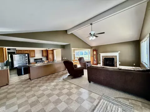 Living - 52601 Base, New Baltimore, MI 48047 photo 4 of 10
