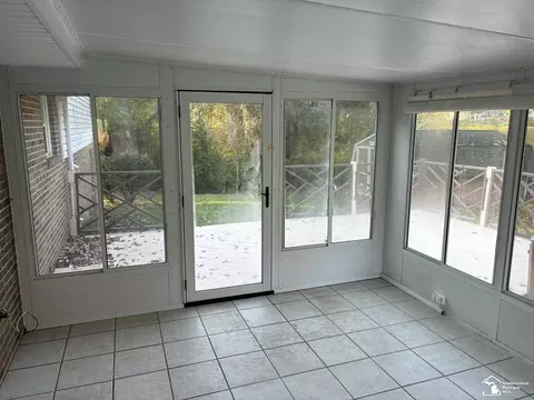 Exterior - 7445 Tarra, Temperance, MI 48182 photo 5 of 6