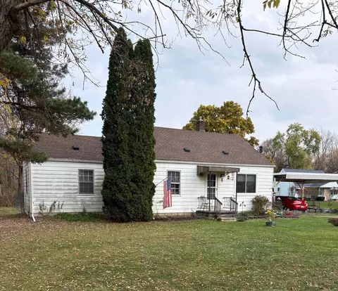 2422 N Belsay, Burton, MI 48509