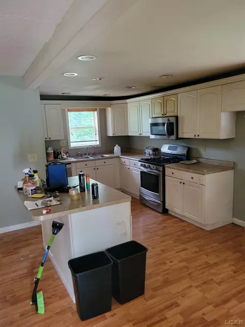 Kitchen - 4123 Mann, Concord, MI 49237 photo 1 of 1