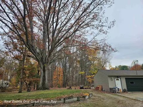 Exterior - 2801 W Birch Run, Burt, MI 48417 photo 2 of 7