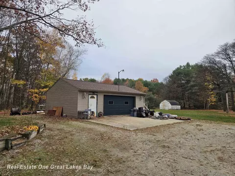 Exterior - 2801 W Birch Run, Burt, MI 48417 photo 6 of 7