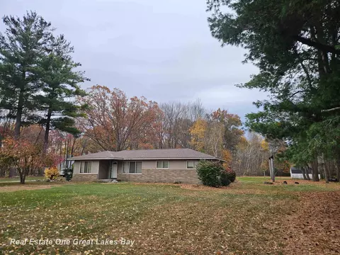 Exterior - 2801 W Birch Run, Burt, MI 48417 photo 7 of 7