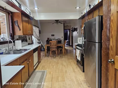 Kitchen - 2801 W Birch Run, Burt, MI 48417 photo 2 of 4