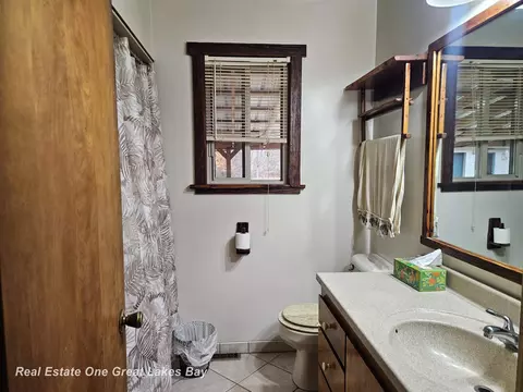 Bath - 2801 W Birch Run, Burt, MI 48417 photo 1 of 2