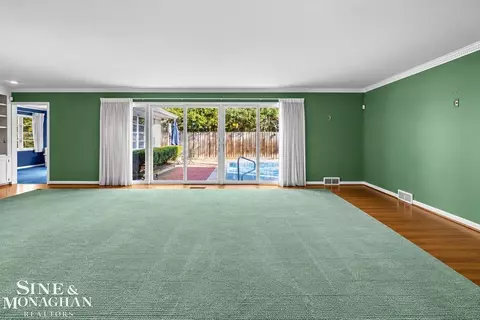 Living - 20 Lakecrest, Grosse Pointe Farms, MI 48236 photo 2 of 3