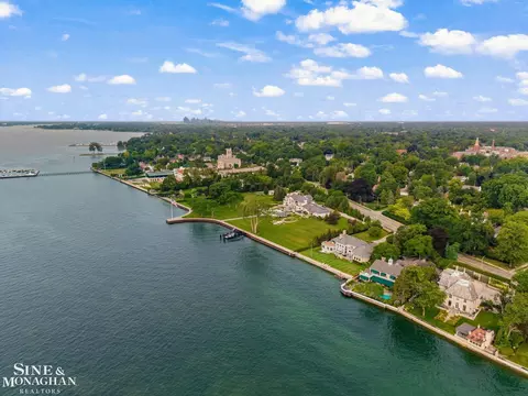 View/Area - 20 Lakecrest, Grosse Pointe Farms, MI 48236 photo 3 of 17