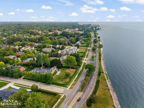 View/Area - 20 Lakecrest, Grosse Pointe Farms, MI 48236 photo 5 of 17
