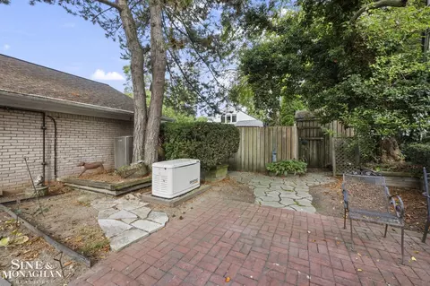 Exterior - 20 Lakecrest, Grosse Pointe Farms, MI 48236 photo 9 of 15