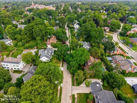 View/Area - 20 Lakecrest, Grosse Pointe Farms, MI 48236 photo 6 of 17