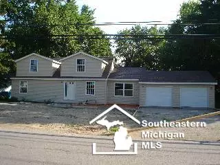5574 Forest, Monroe, MI 48161 photo 1