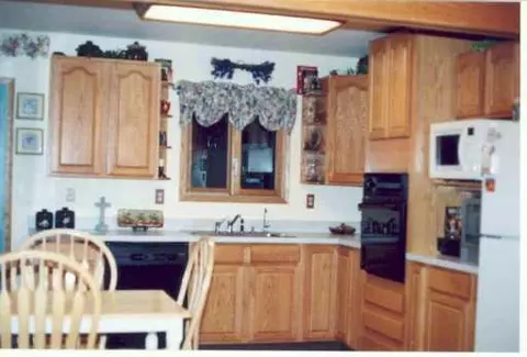 1120 Knapp, Jackson, MI 49203 photo 6