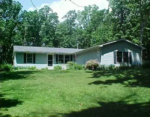 1635 Hacker, Howell, MI 48843 photo 1