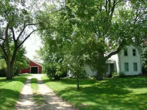 6134 Wolf Lake Rd, Napoleon, MI 49261 photo 2