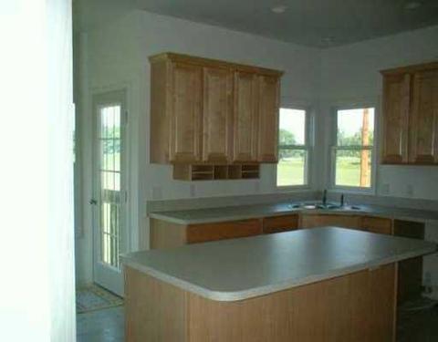 12482 Roepke, Gregory, MI 48137 photo 2