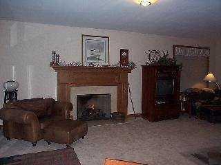 621 E Hurd, Monroe, MI 48162 photo 4