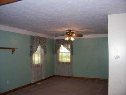 2024 E South, Jackson, MI 49203 photo 5