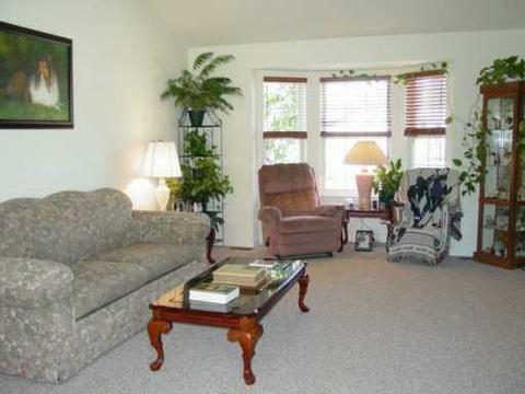 38951 Commons, Romulus, MI 48174 photo 5