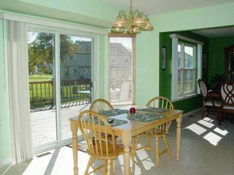 38951 Commons, Romulus, MI 48174 photo 4
