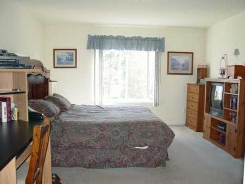 38951 Commons, Romulus, MI 48174 photo 6