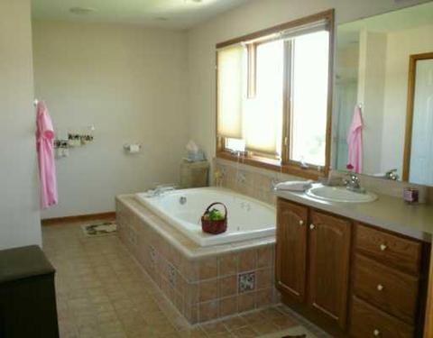 850 Apsley, Monroe, MI 48161 photo 6